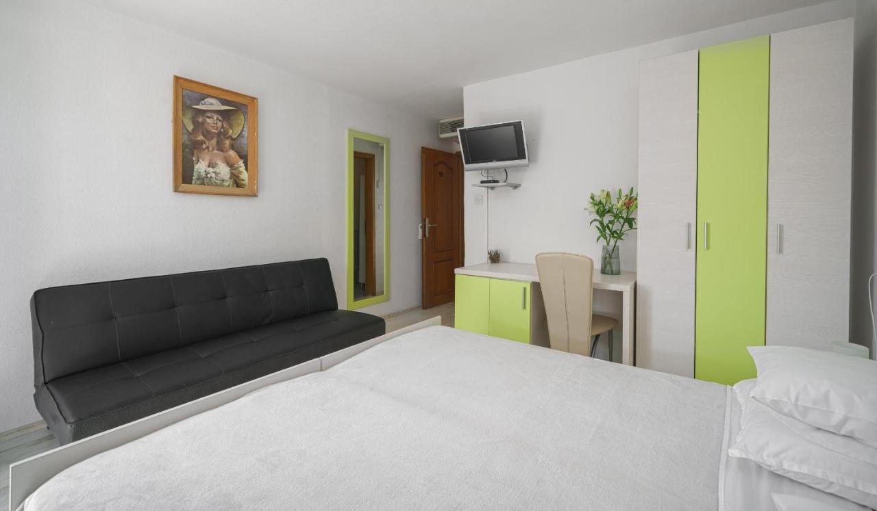 B&B Sidro Vodice Bagian luar foto