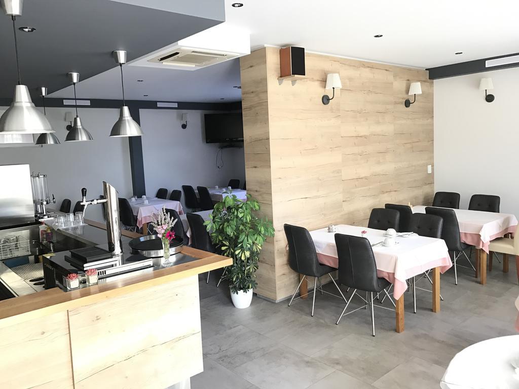 B&B Sidro Vodice Bagian luar foto
