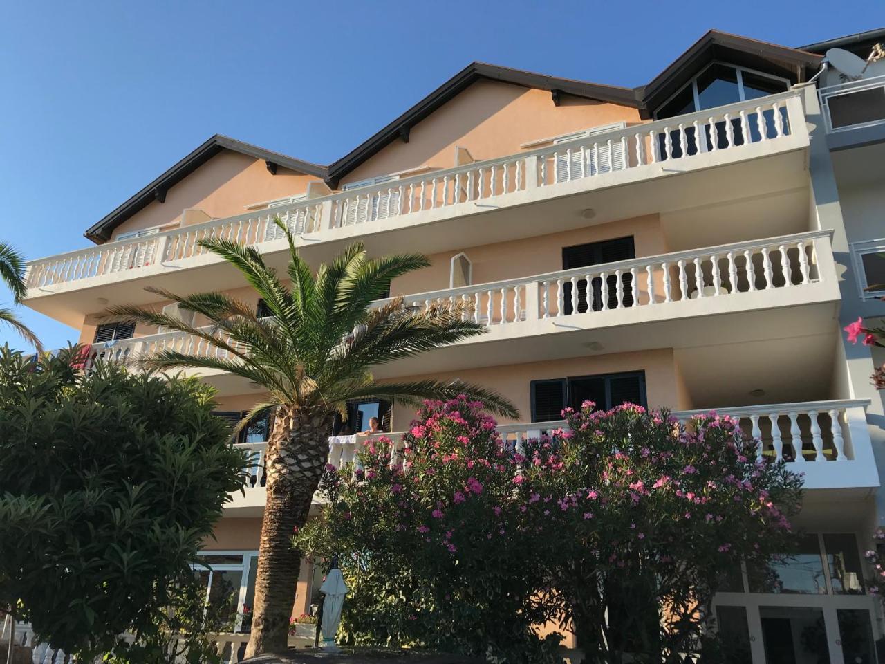 B&B Sidro Vodice Bagian luar foto